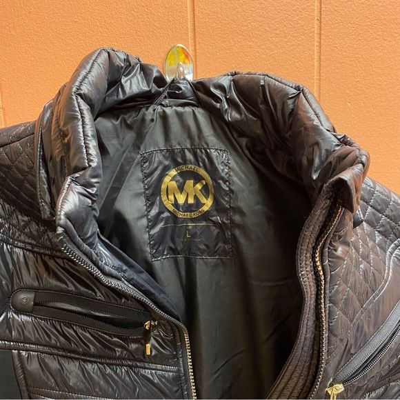 Quilted Black Women's Jacket - Picture 3 of 3